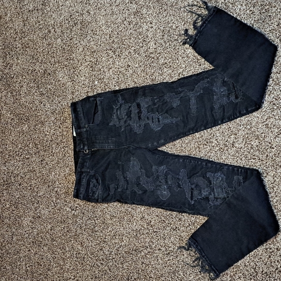 Diesel Ladies Black Distress Jeans W26-L32 Regular straight Regular waist - Picture 1 of 8
